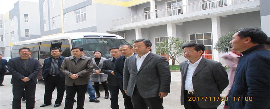 常德市(shì)曹市(shì)長(cháng)一(yī)行(xíng)參觀湖(hú)南(nán)萌恒