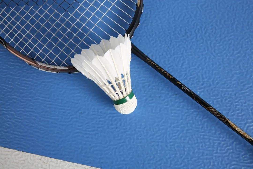 誰“羽”争鋒  搏出精彩 | 萌恒羽毛球代表隊參加江北(běi)前江街(jiē)道(dào)職工(gōng)羽毛球賽